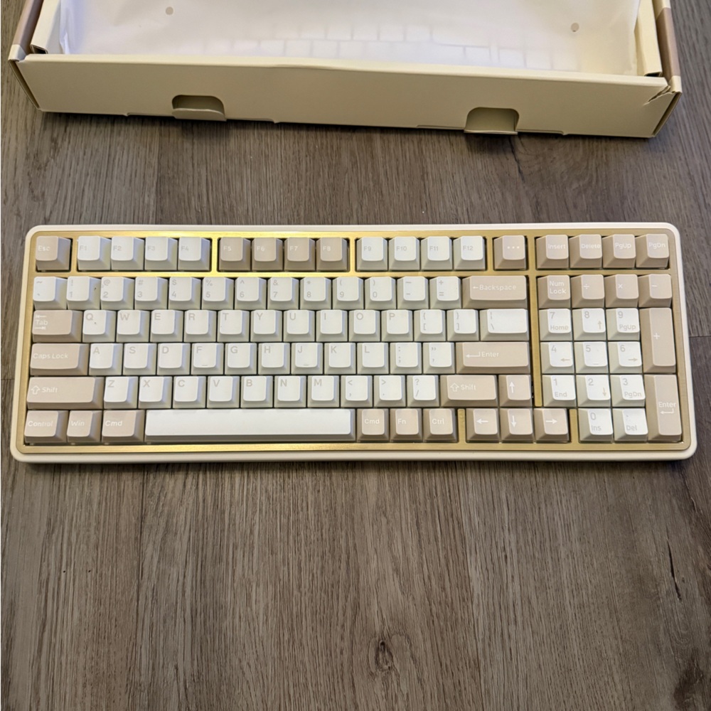 Minilo98 Star Sand Kailh Prestige Silent